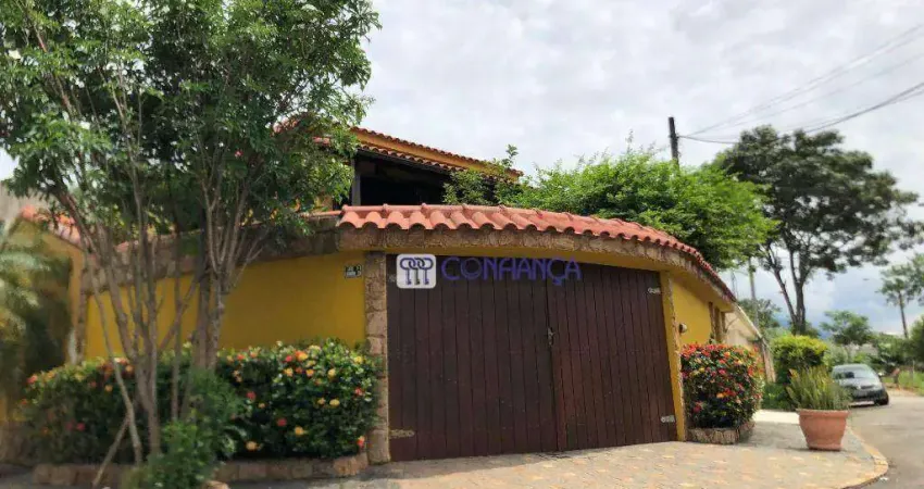 Casa com 3 dormitórios à venda, 148 m² por R$ 750.000,00 - Campo Grande - Rio de Janeiro/RJ