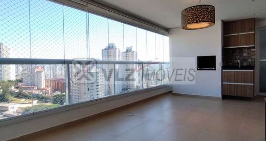 Apartamento na Aclimação com 3 dormitórios, suíte e 2 vagas