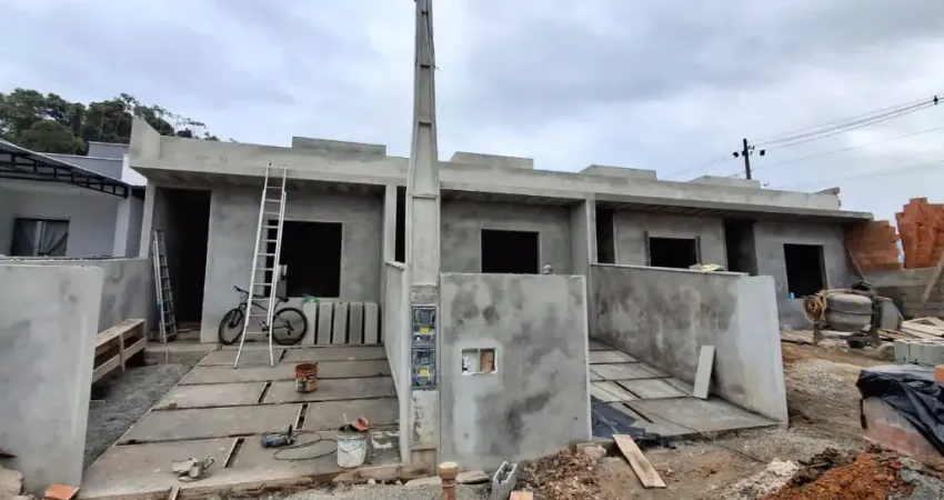 Aconchegante geminado a venda em Três Rios do Norte