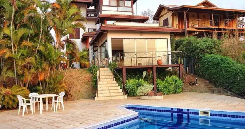 Casa mobiliada de 344 m2 c/ 4 suites no Cond. Moinho de Valinhos-SP