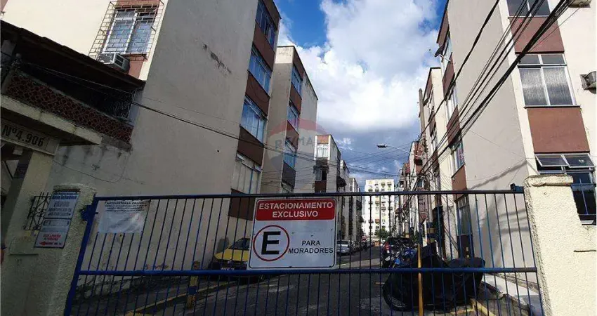 Apartamento Térreo com Área - Oportunidade