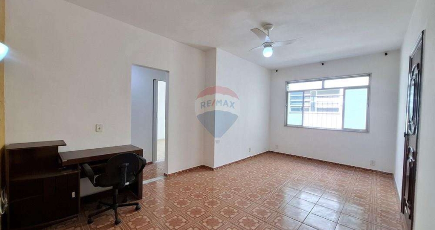 Apartamento à Venda 65m², condomínio fechado, 2 quartos, vaga de garagem na Praça do Carmo