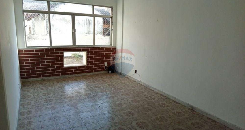 APARTAMENTO 62m² COM 2 QUARTOS, VAGA E DEPENDÊNCIA COMPLETA EM OLARIA!