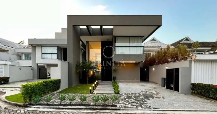 Casa contemporânea duplex, decorada e mobiliada - 4 suítes.