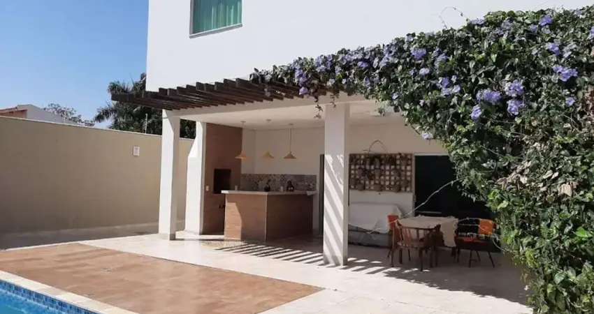 Casa com 3 dormitórios à venda por R$ 2.300.000,00 - Jardim Indaiá - Uberlândia/MG