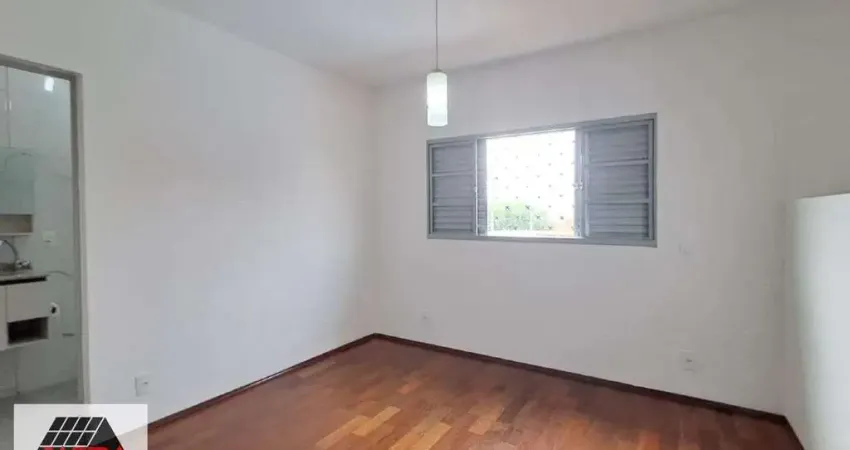 Casa para aluguel, 3 quartos, 2 suítes, 8 vagas, Parque Novo Mundo - Americana/SP