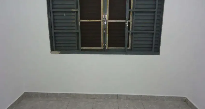 Casa com 2 quartos para alugar na Vila Santa Inês, Americana 