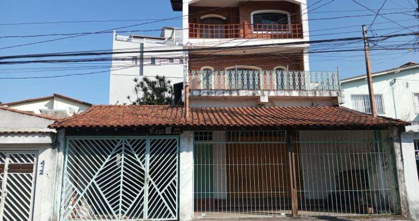 Casa com 4 quartos para alugar na Vila Linda, Santo André 