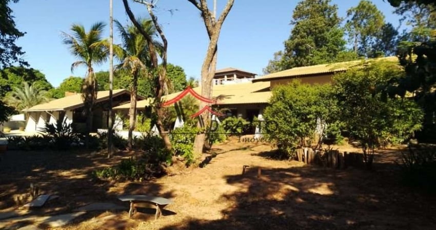 Casa no Condomínio Jardim Shangri La