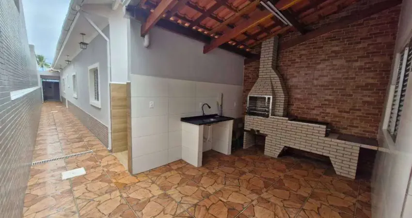 EXCELENTE CASA DE 3 DORMITÓRIOS  NO  BAIRRO CAIÇARA EM PRAIA GRANDE!