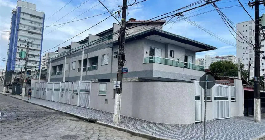 Linda casa de condomínio com 3 dormitórios no bairro aviação em praia grande!