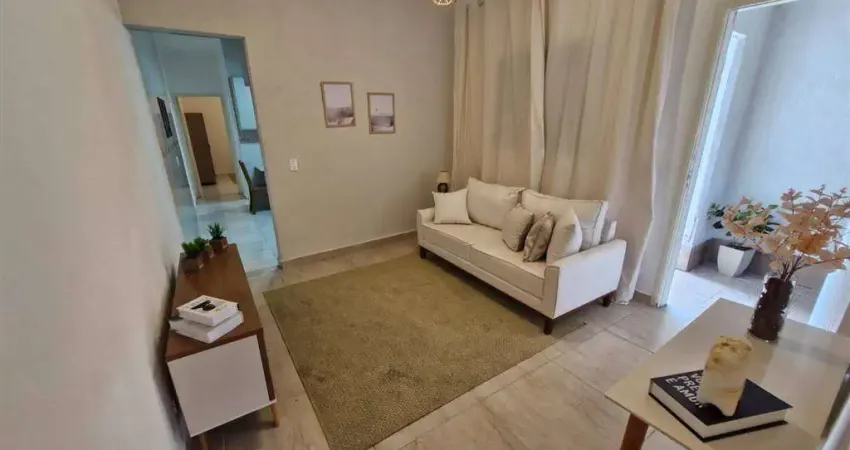 Excelente casa de 02 dormitórios, 02 vagas de garagem, o imóvel está localizado no tupiry, bairro que tem recebido muita valorização através de recentes investimentos em praia grande proporcionando ma