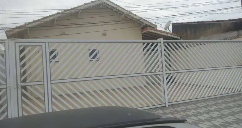Excelente casa de condomínio térrea de 01 dormitório com quintal preivativo. O imóvel está localizado no Jardim Princesa, bairro que tem recebido muita valorização através de recentes investimentos em