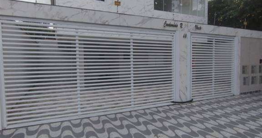 Excelente sobrado de condomínio com 03 dormitórios, sendo 01 suíte, 01 vaga de garagem. O imóvel está localizado na Vila Sonia, bairro que tem recebido muita valorização através de recentes investimen