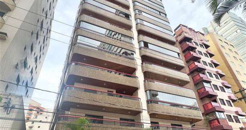 Excelente apartamento de 03 dormitórios, sendo 02 suítes, sacada gourmet, 02 vagas de garagem. O imóvel está localizado na Vila Tupi, localização que recebeu diversos investimentos, proporcionando mai