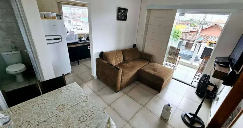 Casa com 2 quartos à venda na Rua Artur Marques dos Santos, 646, Balneário Maracanã, Praia Grande