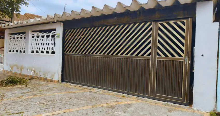 Excelente casa de 03 dormitórios, sendo 01 suíte, 04 vagas de garagem, churrasqueira e edícula. O imóvel está localizado no Jardim Real, bairro que tem recebido muita valorização através de recentes i