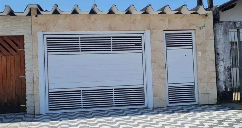 Casa com 2 quartos à venda na Avenida Milena Perutich, 435, Jardim Melvi, Praia Grande