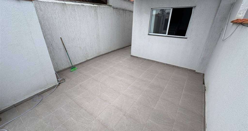 LINDO SOBRADO COM 02 DORMITÓRIOS NO BAIRRO BILAMAR EM PRAIA GRANDE!