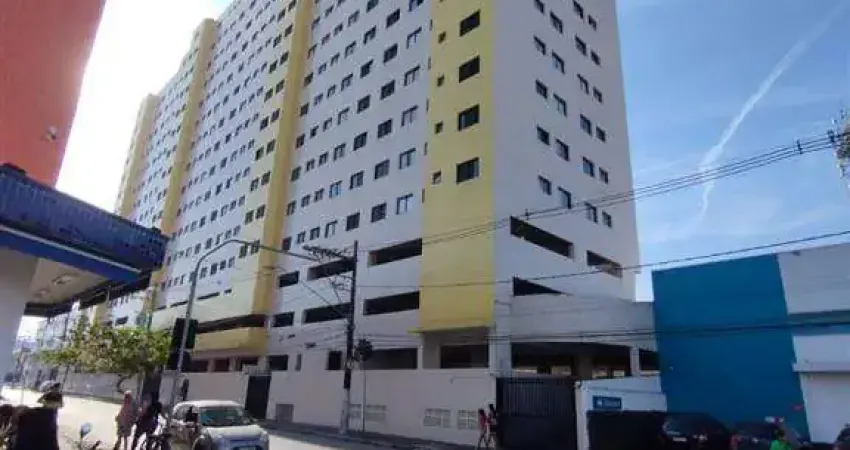 Excelente apartamento reformado de 01 dormitório. O imóvel está localizado na Cidade Ocian, bairro mais tradicional de Praia Grande, que se destaca pelo comércio forte e as famosas feiras de artesanat