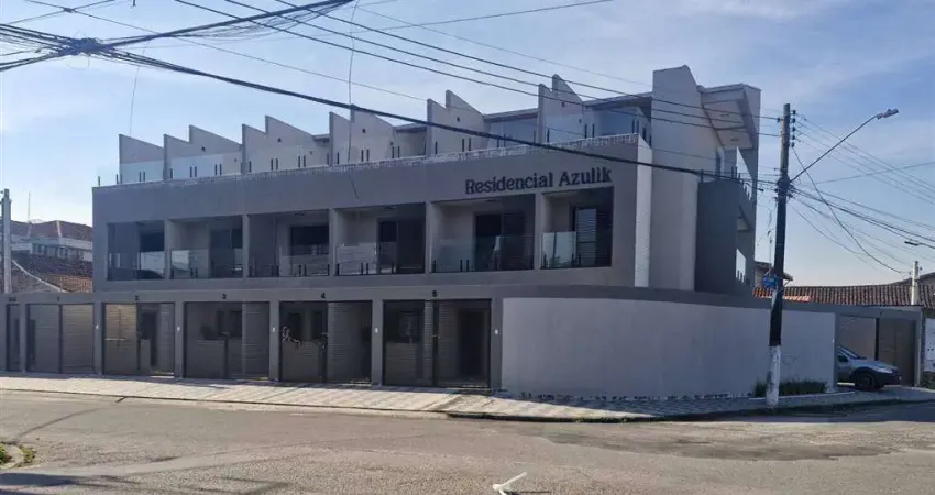 Excelente sobrado de condomínio com 03 dormitórios no bairro vila caiçara em praia grande!