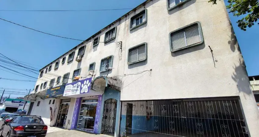 Excelente apartamento de 02 dormitórios. o imóvel está localizado na vila caiçara, bairro que vem recebendo e cada vez mais investimentos na infraestrutura, proporcionando mais comodidade e segurança