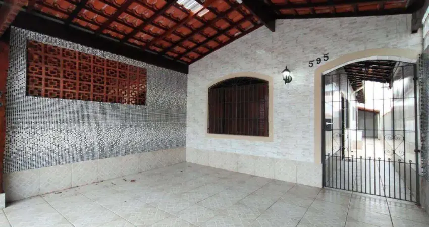 Casa com 2 quartos à venda na Rua Marquês de Monte Alegre, 646, Jardim Imperador, Praia Grande