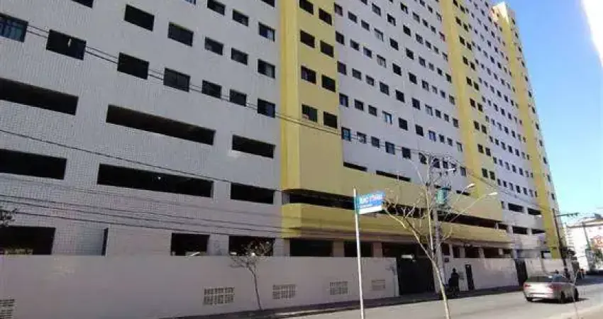 Excelente apartamento reformado de 01 dormitório. O imóvel está localizado na Cidade Ocian, bairro mais tradicional de Praia Grande, que se destaca pelo comércio forte e as famosas feiras de artesanat