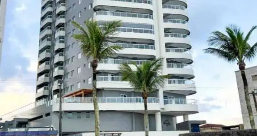 Excelente apartamento decorado de 1 dormitório, prédio frente mar no maracanã!