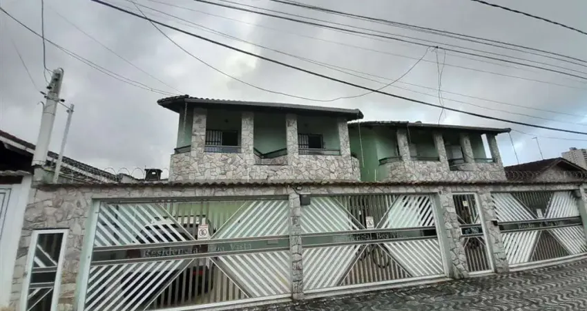 Casa com 2 quartos para alugar na Rua Mário Daige, 441, Balneário Maracanã, Praia Grande