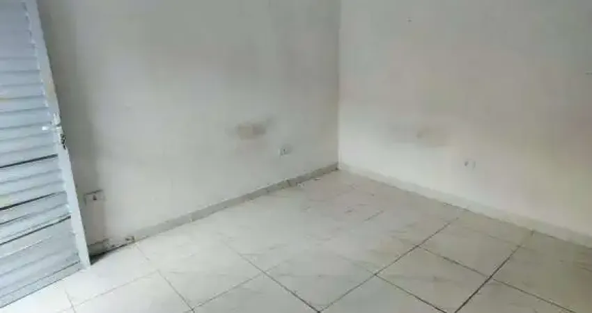 Excelente casa tipo bangalô reformado, com pagamento facilitado na seguinte conformidade: R$ 40.000,00 de entrada, e o restante parcelado em 30 (trinta) meses corrigido pelo índice da Caderneta de Po