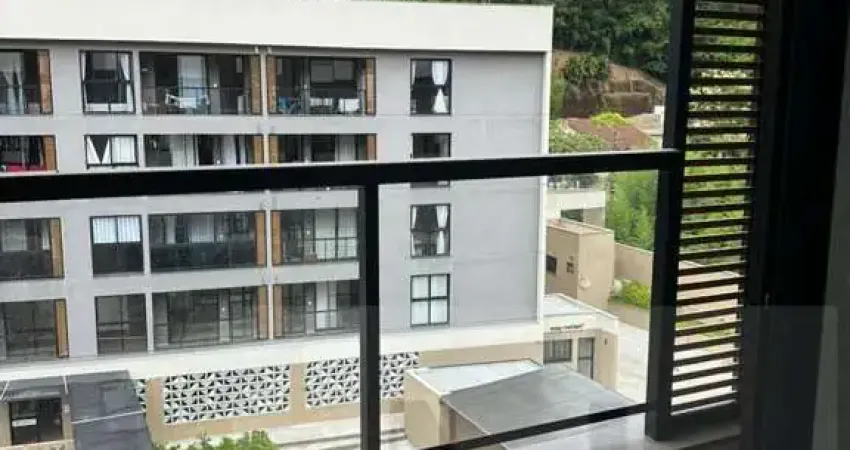 Apartamento para Locação em Petrópolis, Corrêas, 2 dormitórios, 1 suíte, 1 banheiro, 1 vaga