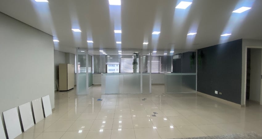 Sala comercial com 3 salas para alugar na Rua Pernambuco, 390, Centro, Londrina