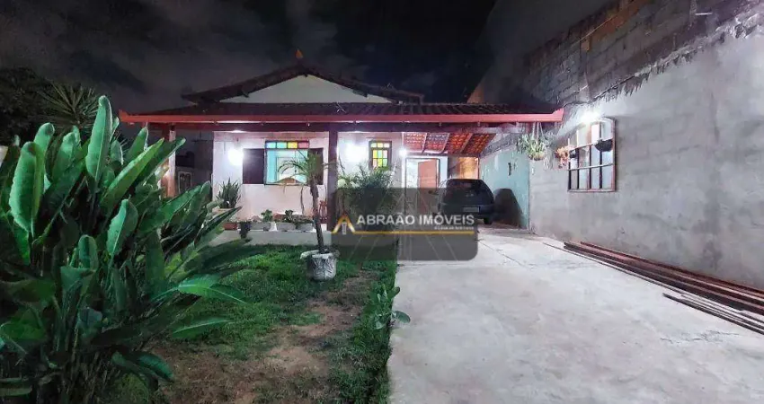 Casa com 3 dormitórios à venda, 240 m² por R$ 750.000,00 - Canadá - Contagem/MG