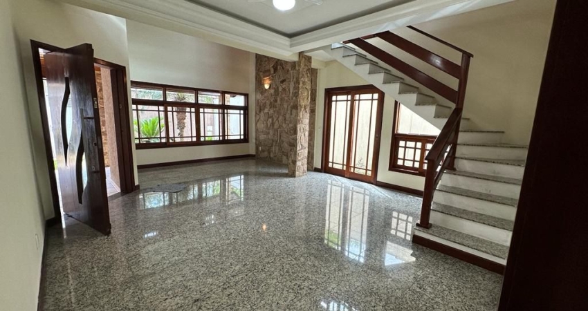 Casa de Luxo em Caçapava-SP!