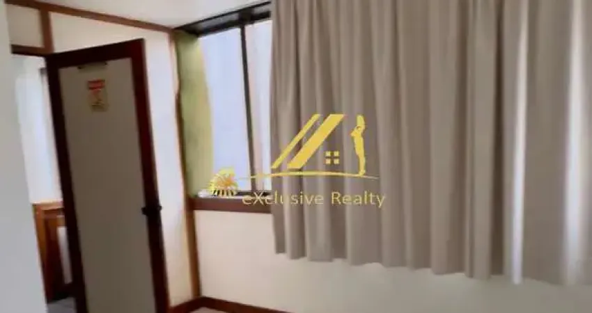 Aluga-se sala comercial, mobiliada, 35m2 no Centro Empresarial Joventino Silva, uma das melhores localizações do Itaigara. Possui 1 vaga de garagem.