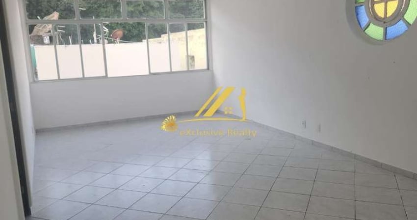 Apartamento 3 quartos, 1 suíte, 143 m2, super amplo, dependência completa na Barra.150 m da praia do Porto da Barra.2 vagas de garagem. Oportunidade