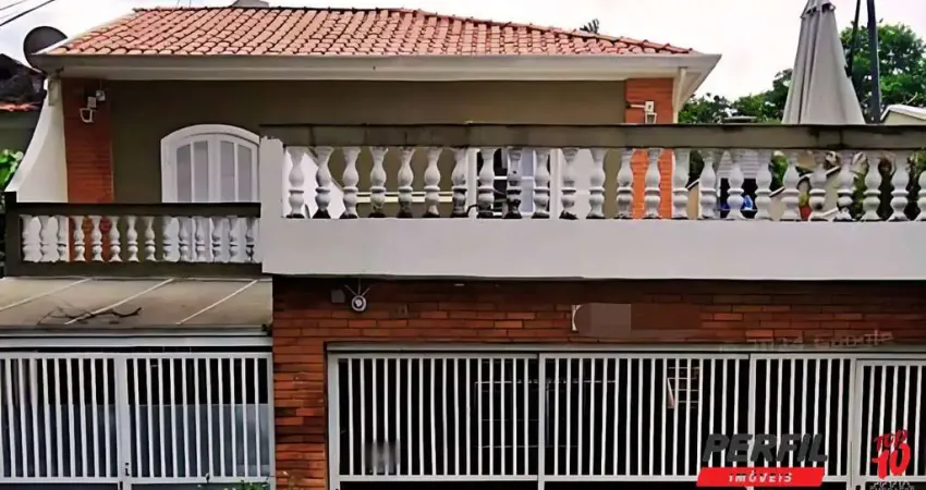 SOBRADO COM DUAS ENTRADAS NO MELHOR DA VILA YARA COM 250m²