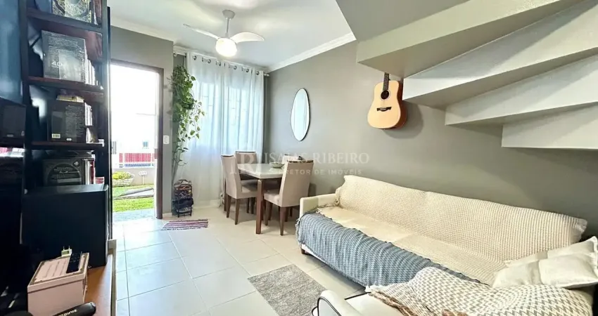 Sobrado amplo mobiliado com 2 quartos e 1 banheiro em Areias, São José