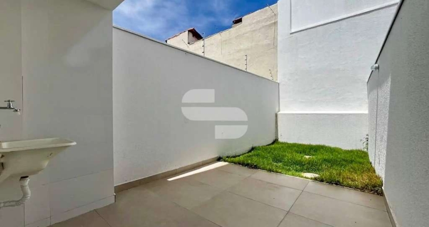 Casa com 2 quartos à venda na Rua São João do Oriente, 1, Santa Branca, Belo Horizonte