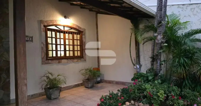 Casa com 3 quartos à venda na Rua Castelo de Évora, 359, Castelo, Belo Horizonte