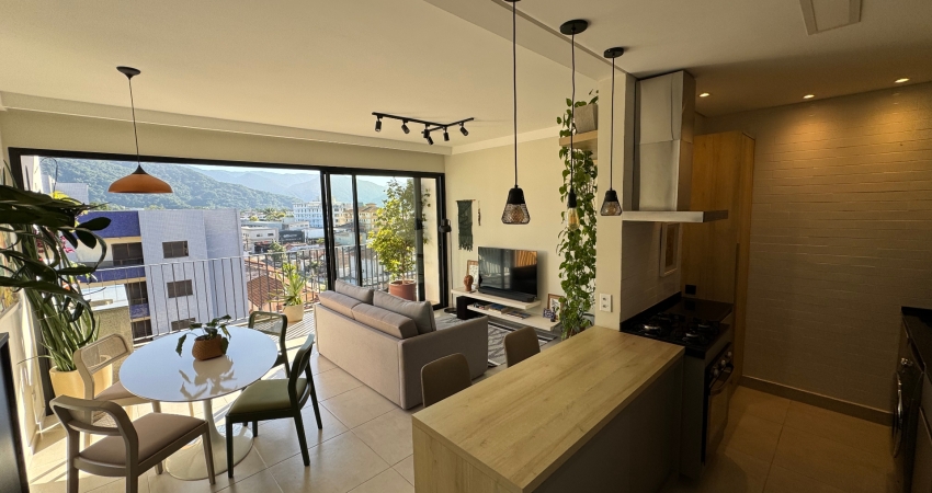 Lindo apartamento alto padrão com vista e bem localizado 4° andar