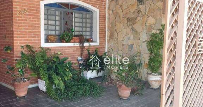 Casa com 3 dormitórios à venda, 120 m² por R$ 550.000 - Parque dos Coqueiros - Atibaia/SP