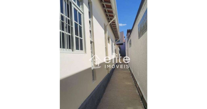 Casa com 3 dormitórios à venda, 169 m² por R$ 800.000 - Centro - Atibaia/SP