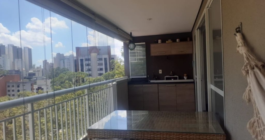 Lindo apartamento à venda no Condomínio Fine Panamby.