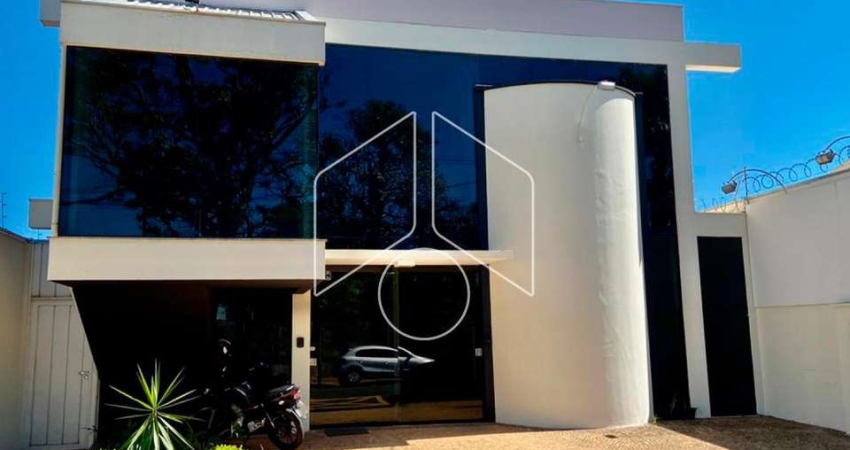 Salão comercial em piso porcelanato, localizado na zona leste de Marilia.