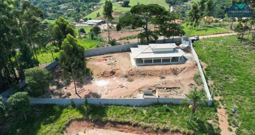 Chácara à Venda com 2100 m²