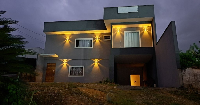 LINDO SOBRADO COM 3 SUITES NO GLORIA