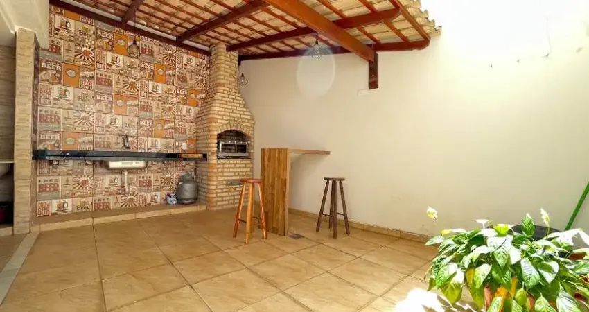 Anchieta - São Bernardo do Campo - Casa 3 quartos 1 suite, churraqueira, 1 vaga