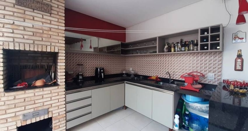 Pinheiros - São Paulo - Casa 100m 3 quarto suite churrasqueira 3 vagas
